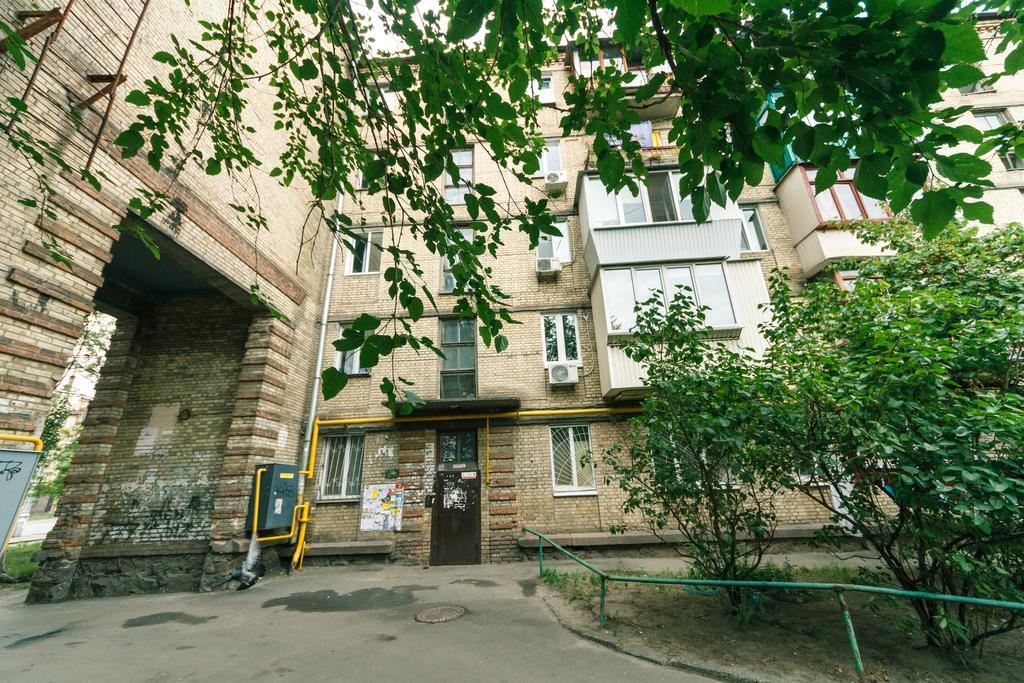 Apartment On Hryhoriia Chuprynky Κίεβο Εξωτερικό φωτογραφία
